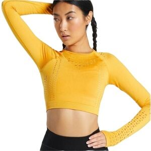 Gymshark  knit yellow crop top Small